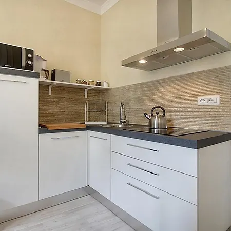 Apartment Santi Apostoli Elegant