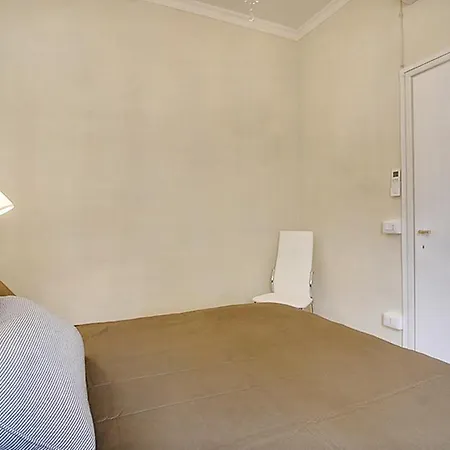 Santi Apostoli Elegant Apartment Florence
